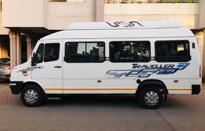 Hire 17 Seater Traveller