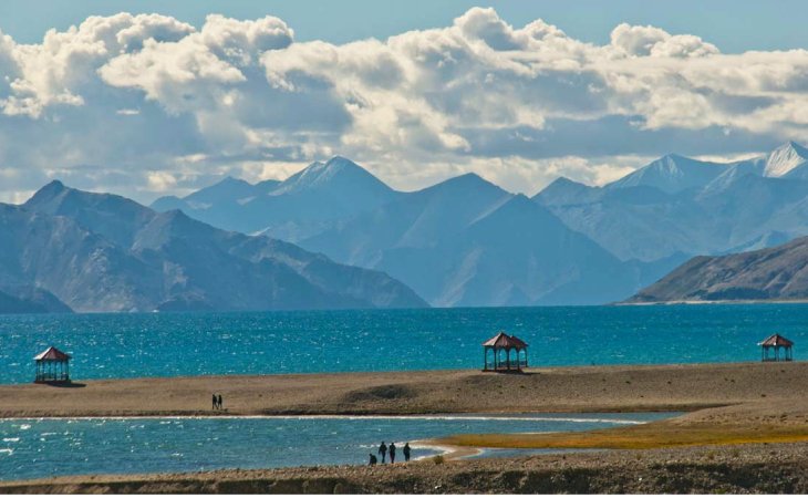 9 Days Ladakh Grand Adventure – High Passes & Lakes Journey